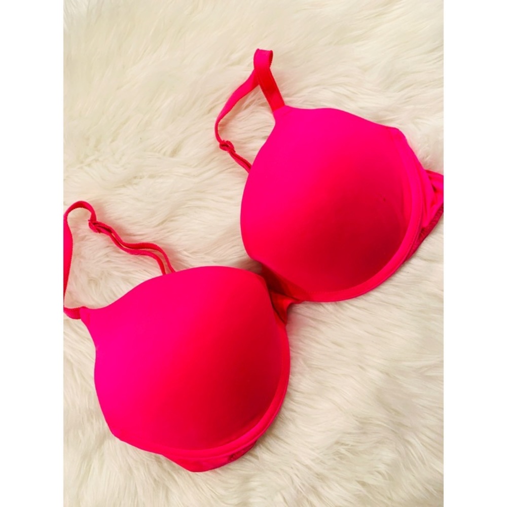 PINK Victoria’s Secret Hot Pink Push-up Bra✨34C